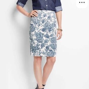 NWT Ann Taylor Floral Blue and White Skirt
